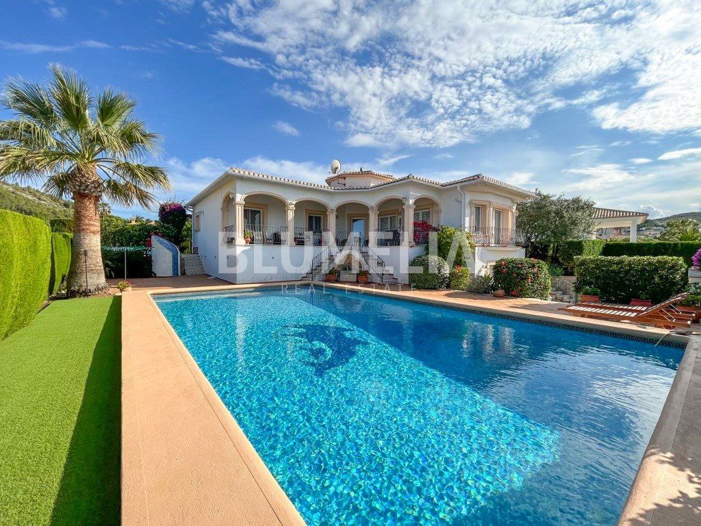 Property photo 1 of 56 Mediterranean Villa With Panoramic Sea Views For Sale In Dénia