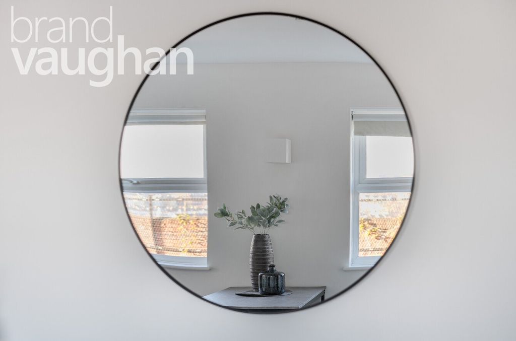 Property photo 3 of 12 Picture No. 11