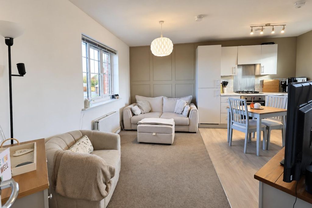 Property photo 3 of 21 Open-Plan Kitchen And Living Room