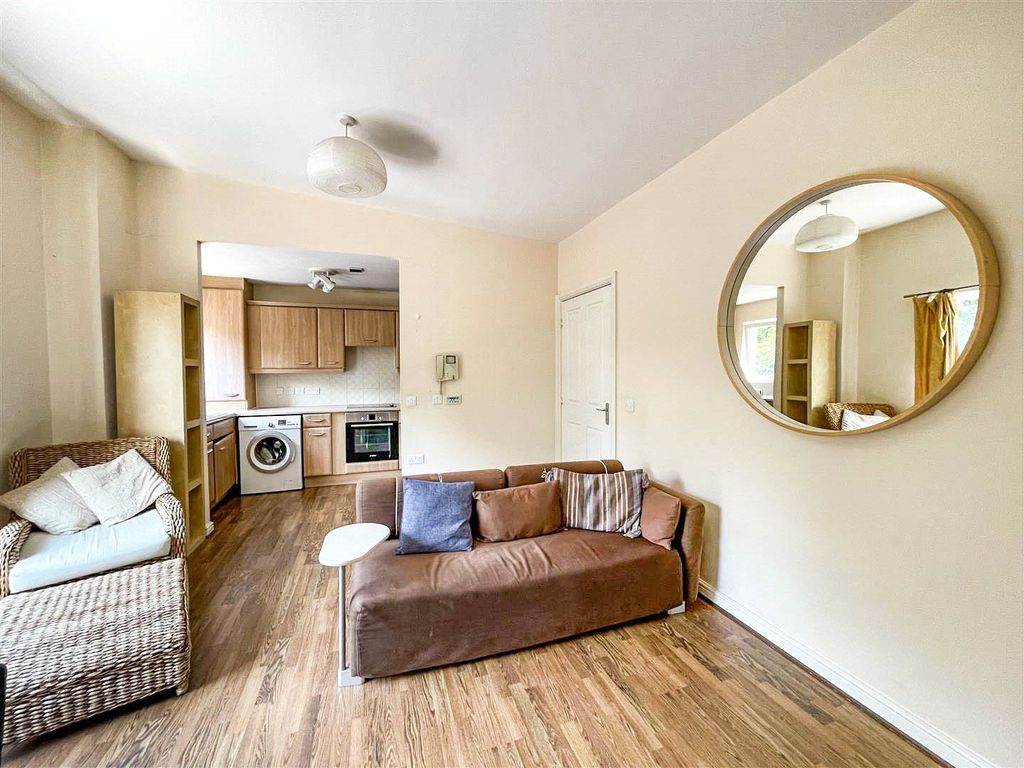 Property photo 3 of 10 Picture No. 16