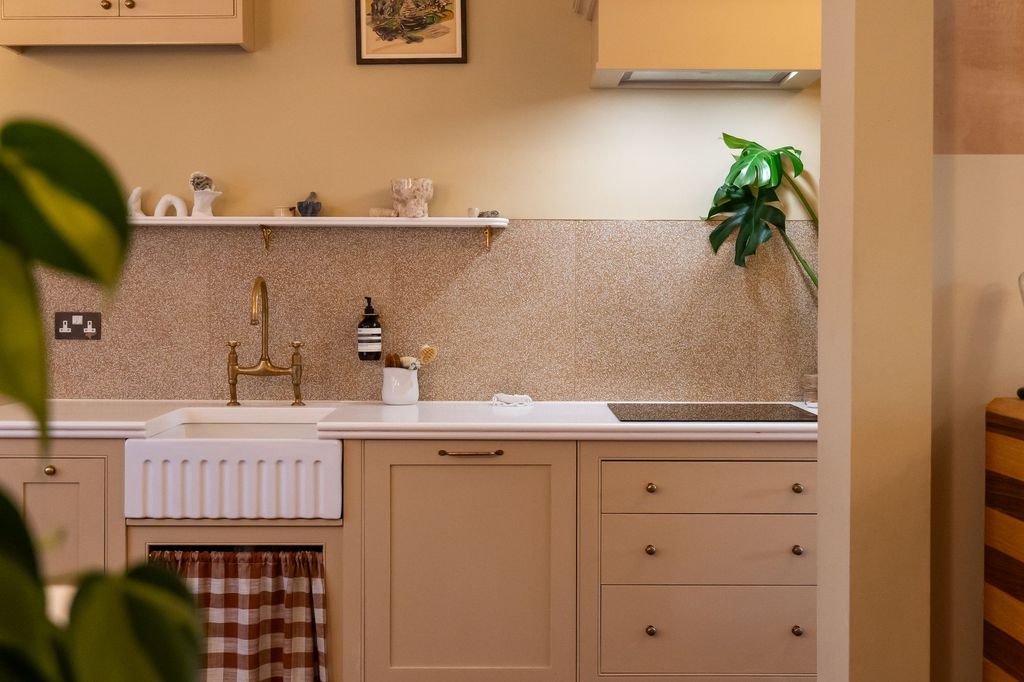 Property photo 3 of 58