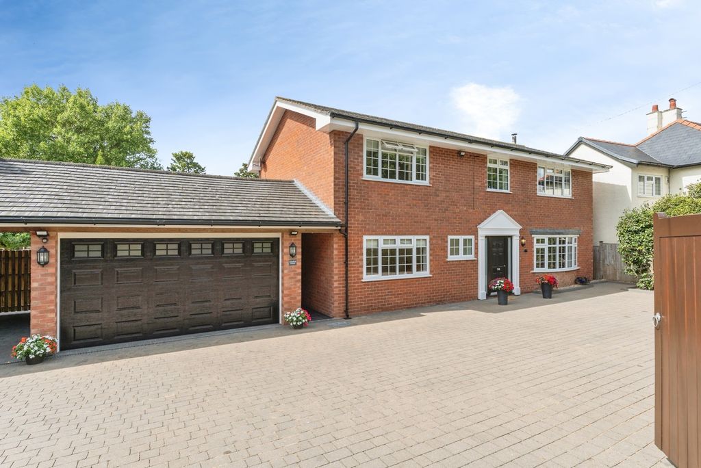 Property photo 1 of 31 Pbox-Img.Jpg