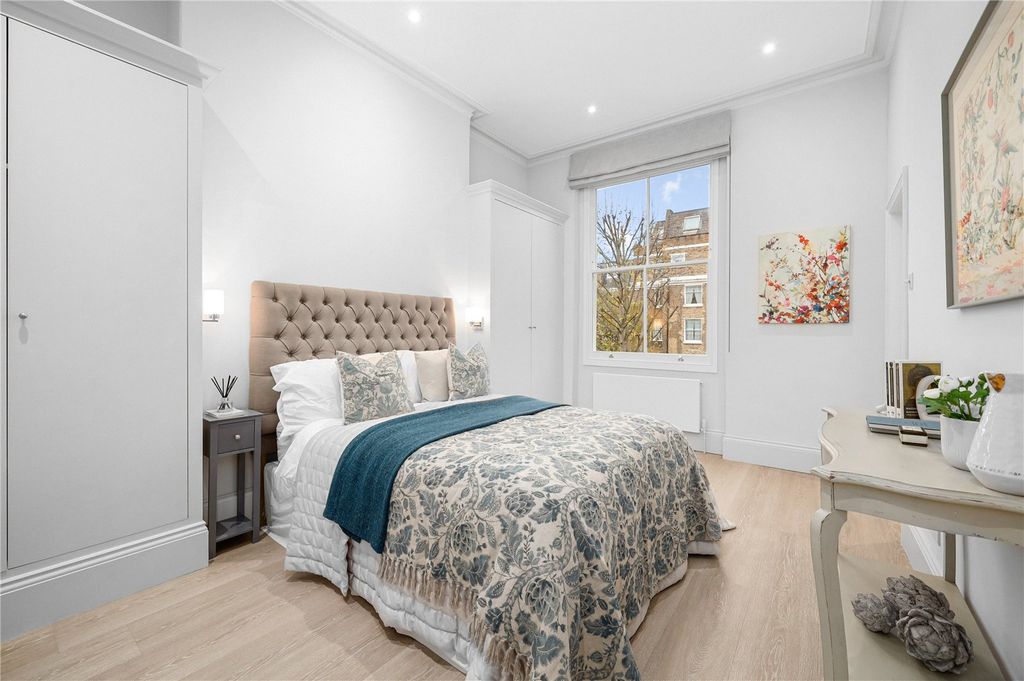 Property photo 2 of 12 Picture No. 25