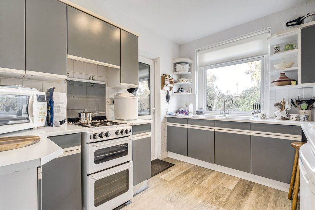 Property photo 3 of 20 Picture No. 13