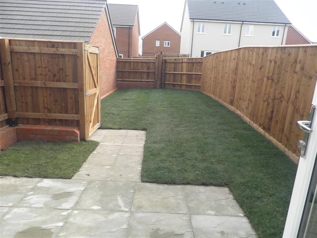 Property photo 2 of 12 Garden