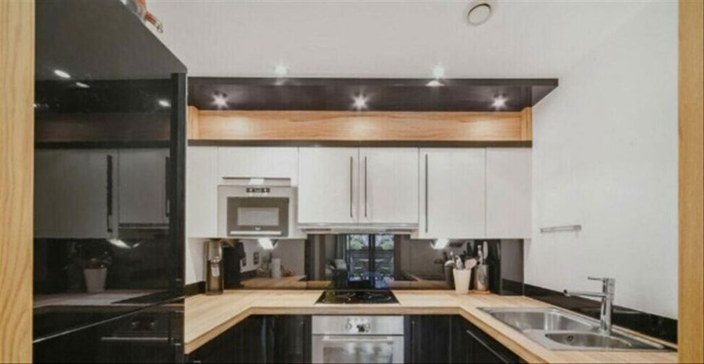 Property photo 3 of 3