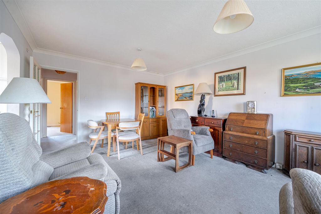 Property photo 3 of 16 Living / Dining Room