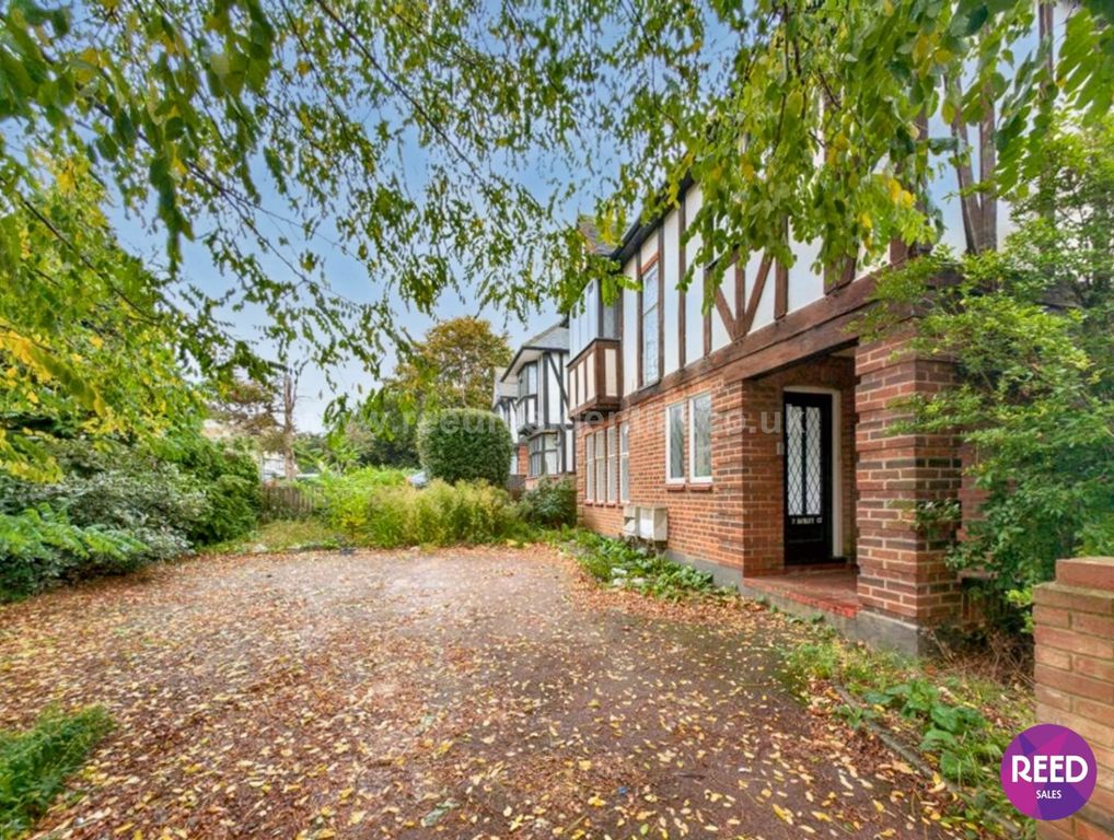 Property photo 2 of 16