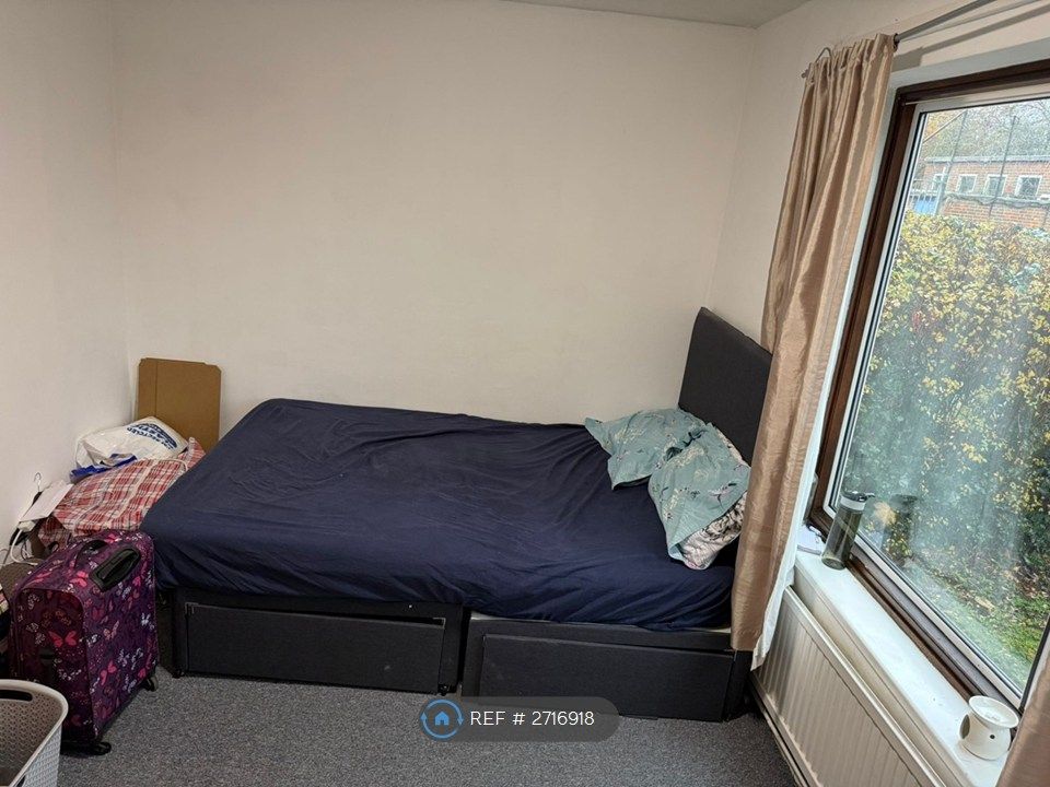 Property photo 2 of 3