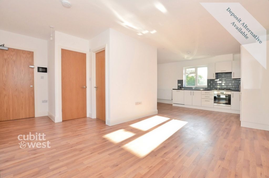 Property photo 2 of 7 Studio