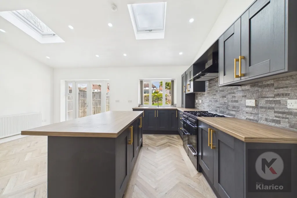 House in Birmingham, Billesley - More