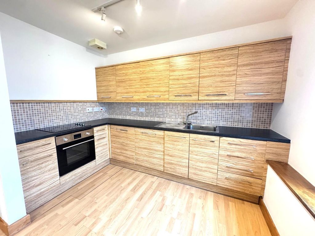 Property photo 3 of 13 Kitchen.Jpeg