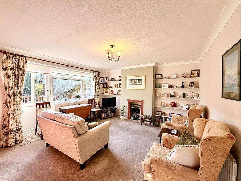 Property photo 2 of 20 2