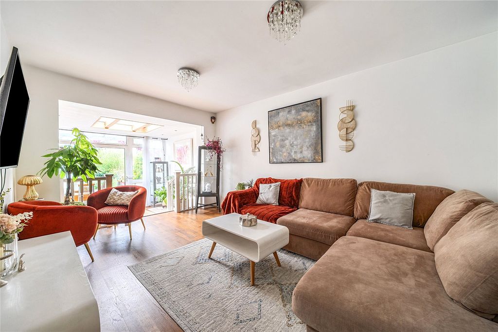 Property photo 2 of 20 Picture No. 18