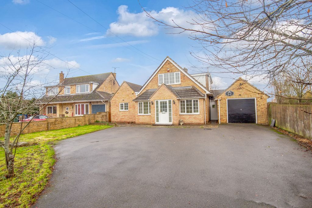 Property photo 1 of 27 Front