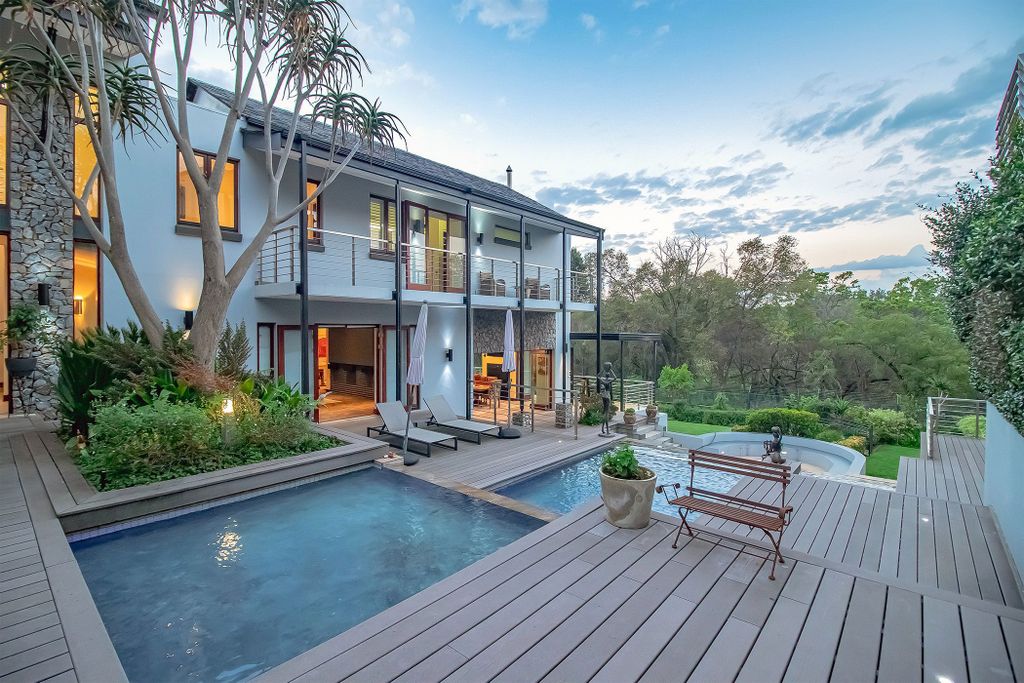 Property photo 1 of 71 Cn1737354