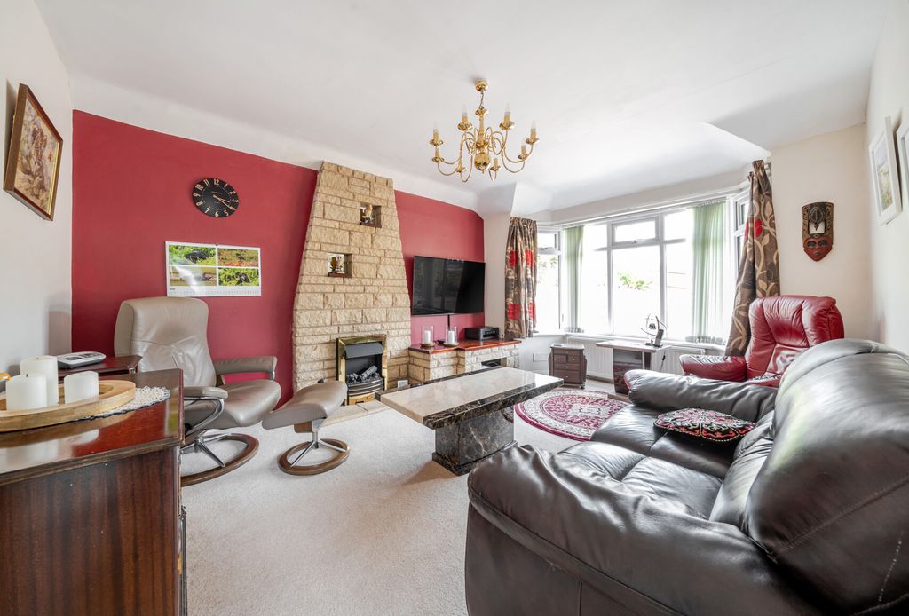 Property photo 3 of 19 1332269-14-68922A...