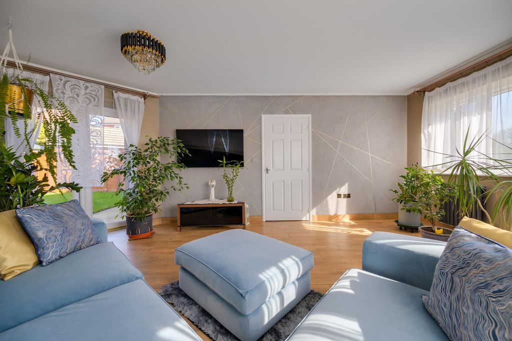 Property photo 3 of 29 Living Room