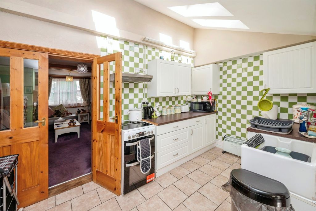 Property photo 2 of 16