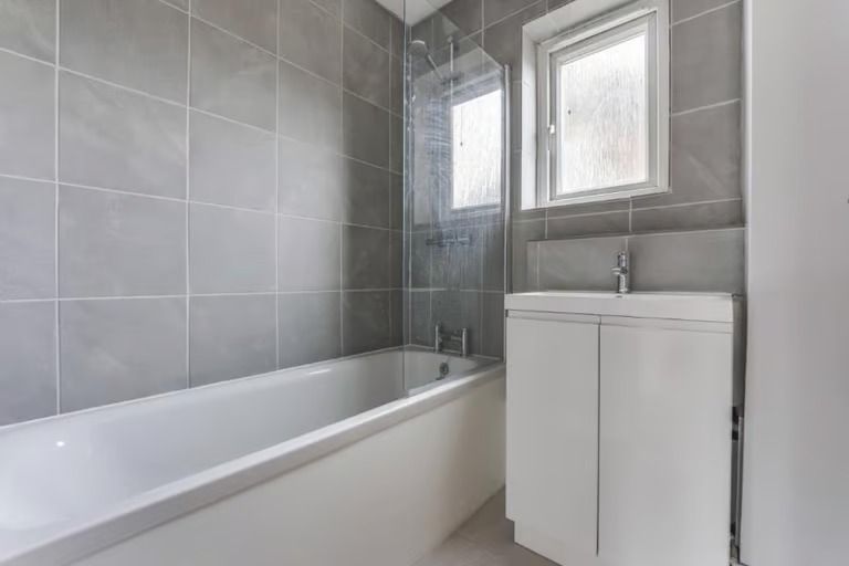 Property photo 2 of 3