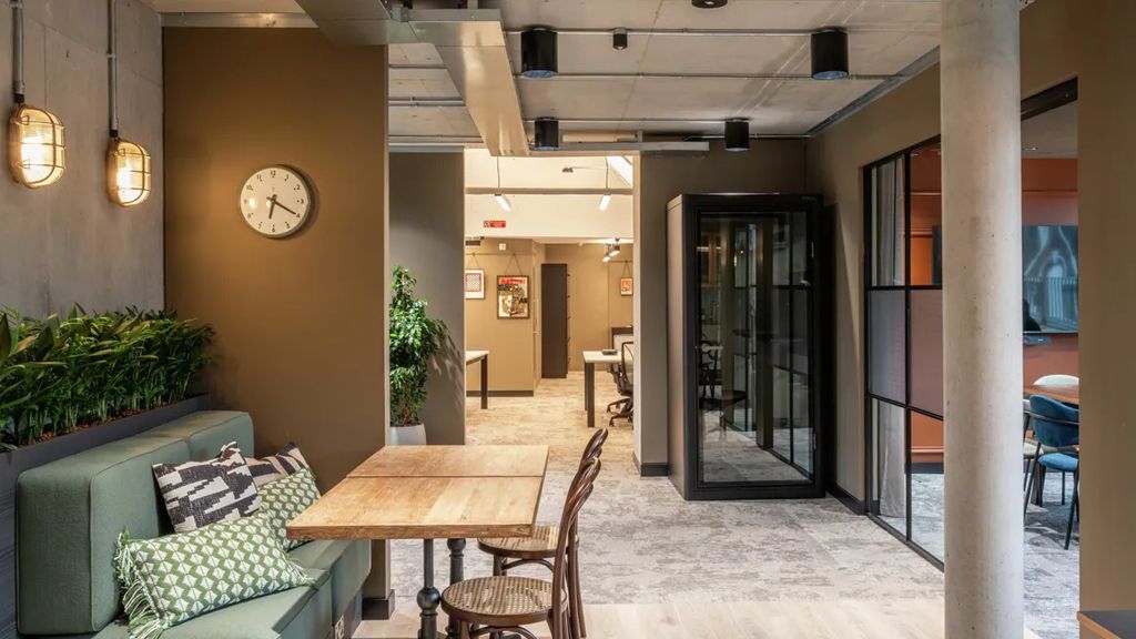 Property photo 2 of 10