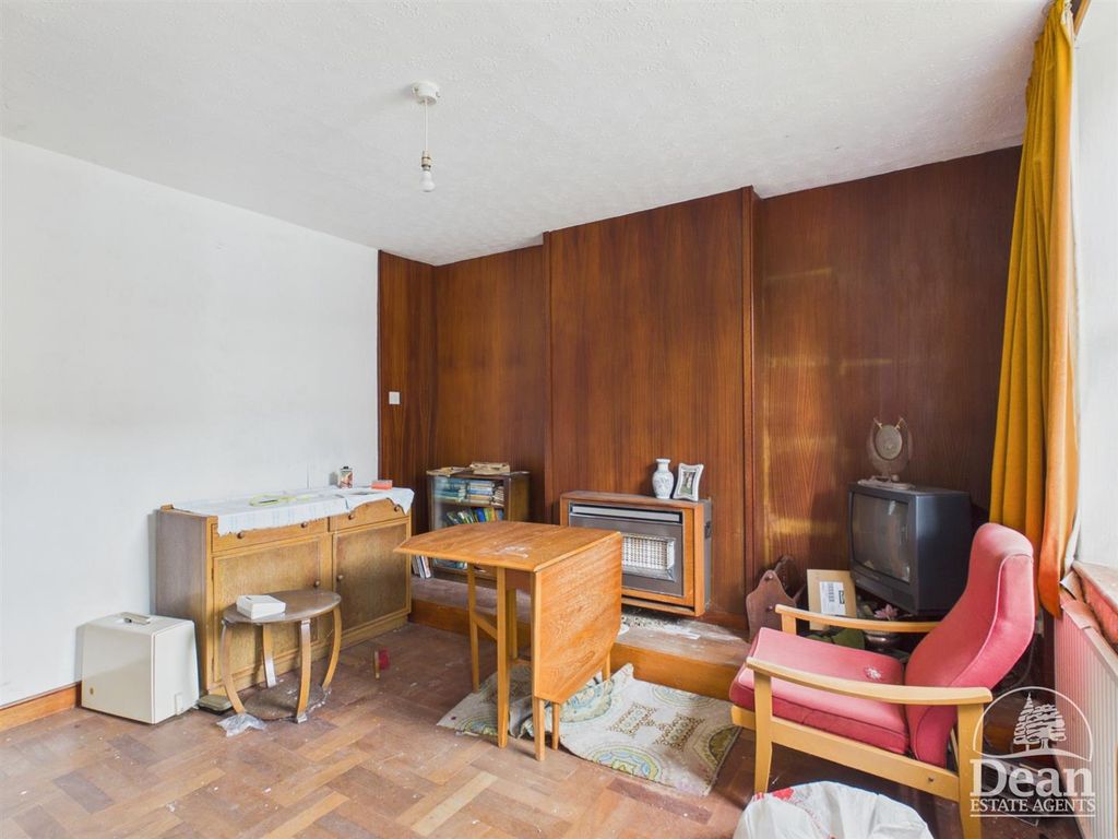 Property photo 2 of 21