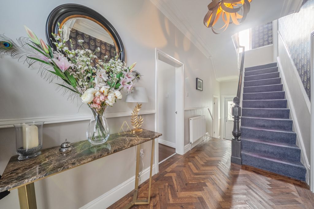 Property photo 2 of 23 1433048-21-69Ca4Fabbd3Dd