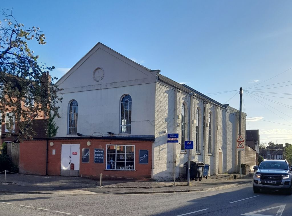 Property photo 1 of 8 Photo 1