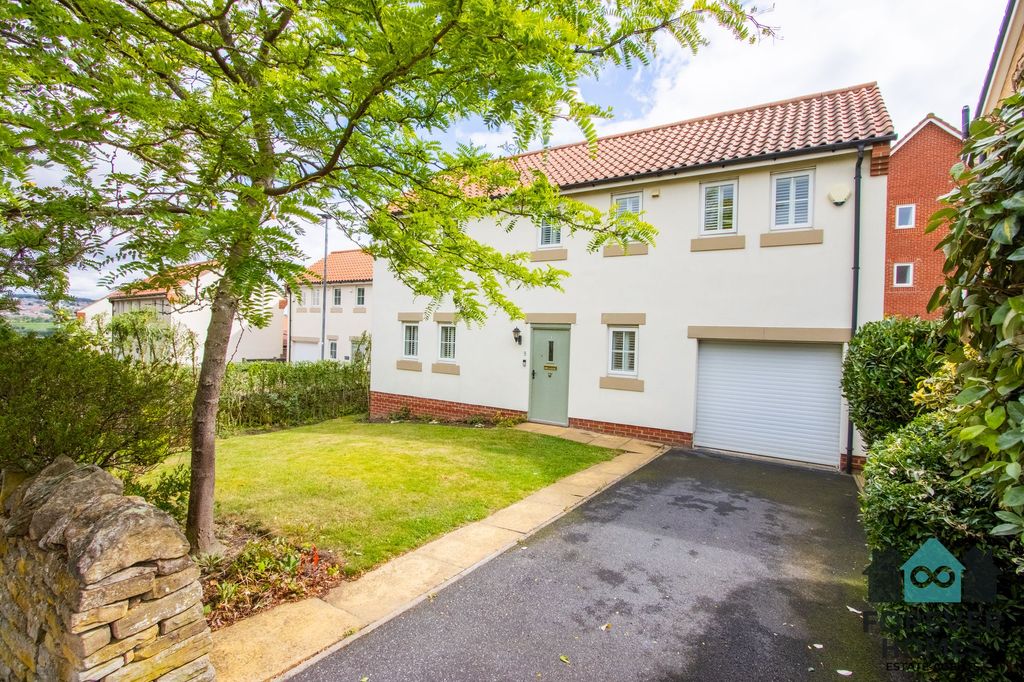 Property photo 1 of 37