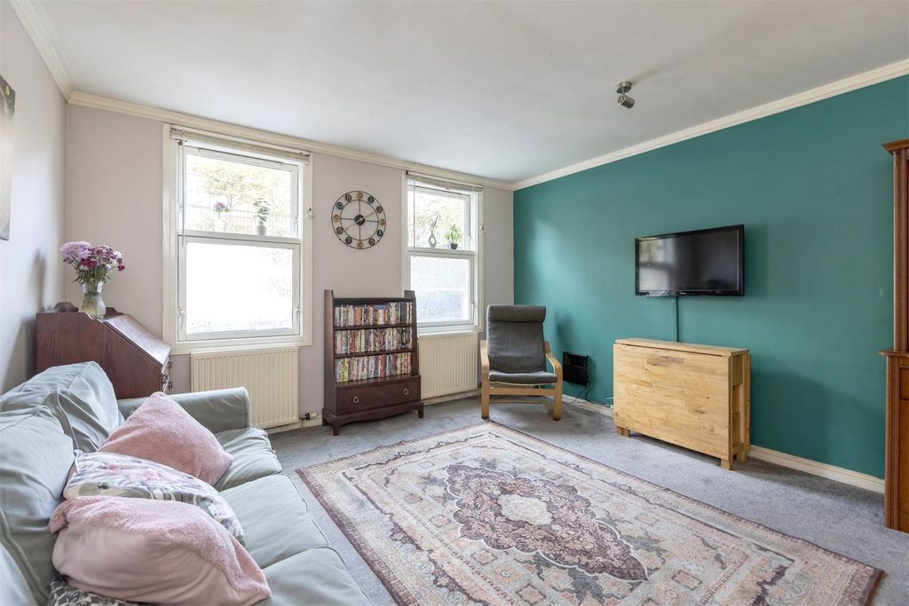 Property photo 2 of 14 Picture No. 07