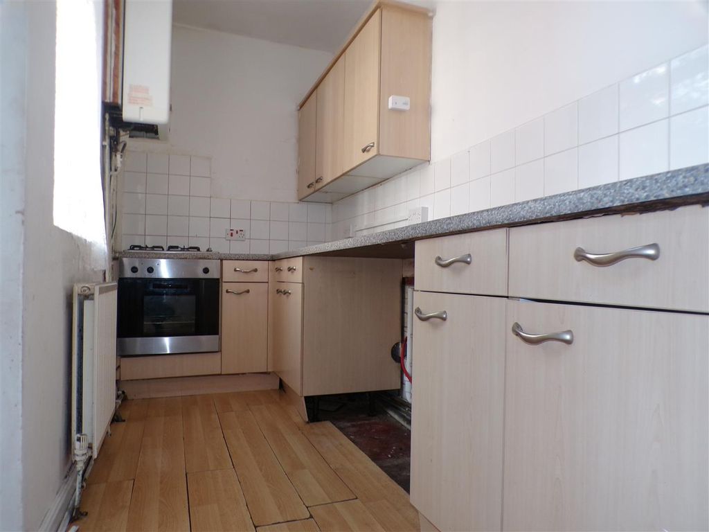 Property photo 3 of 10 100_7744.Jpg