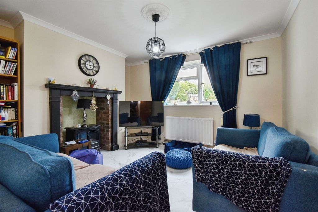 Property photo 2 of 15