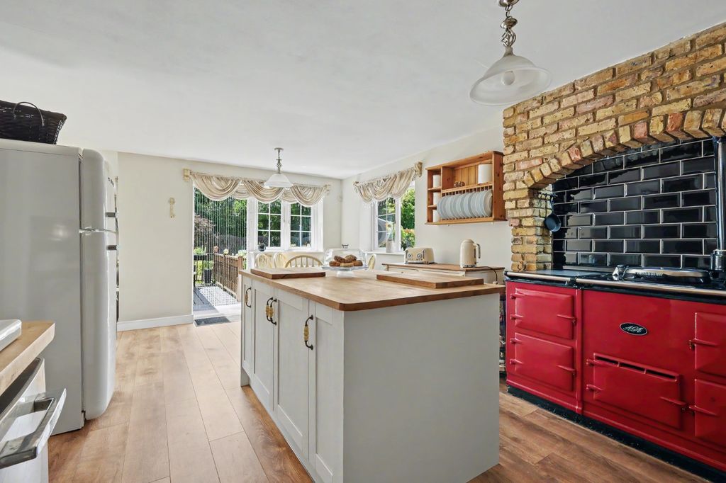 Property photo 3 of 29 5325594