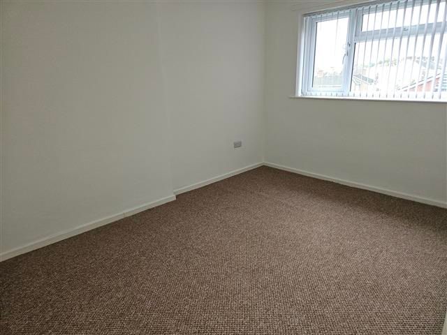 Property photo 2 of 5 Living Room