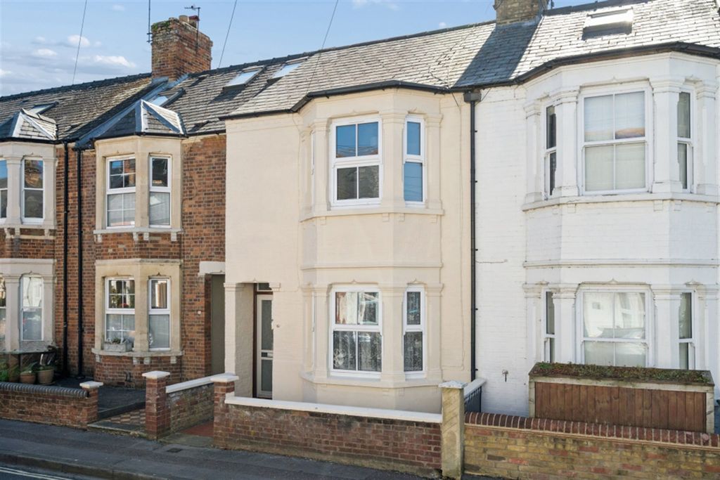 Property photo 1 of 13 (Main)