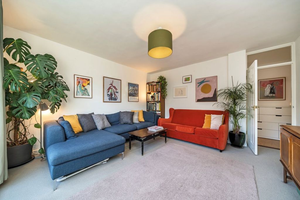 Property photo 3 of 9