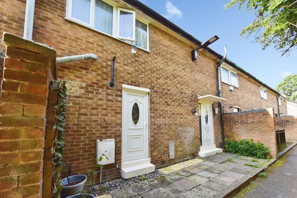 Property photo 1 of 17 Pbox-Img.Jpg