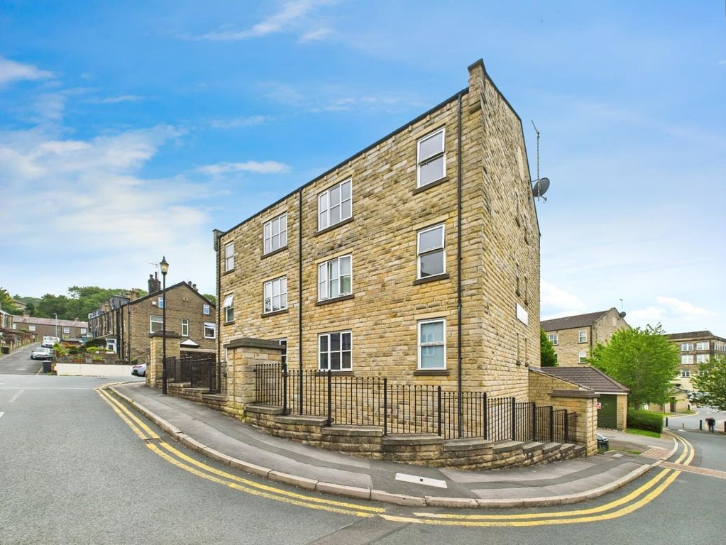 Property photo 1 of 11 27d8867E-Cam04899G0-Pr0168-Still016.Jpg