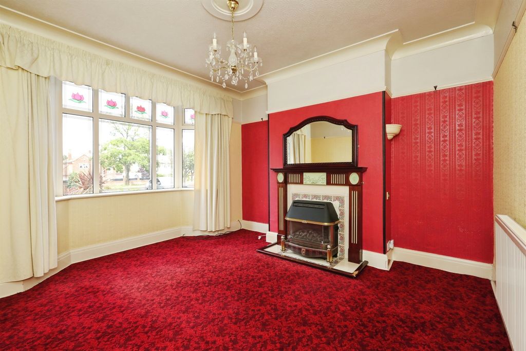 Property photo 3 of 13