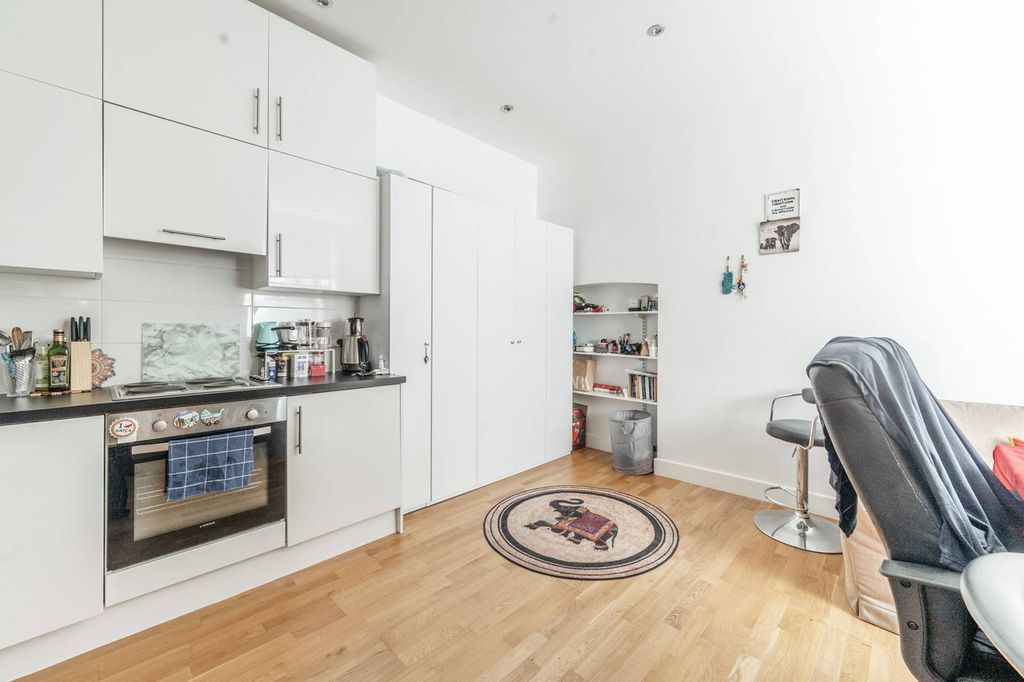 Property photo 1 of 4