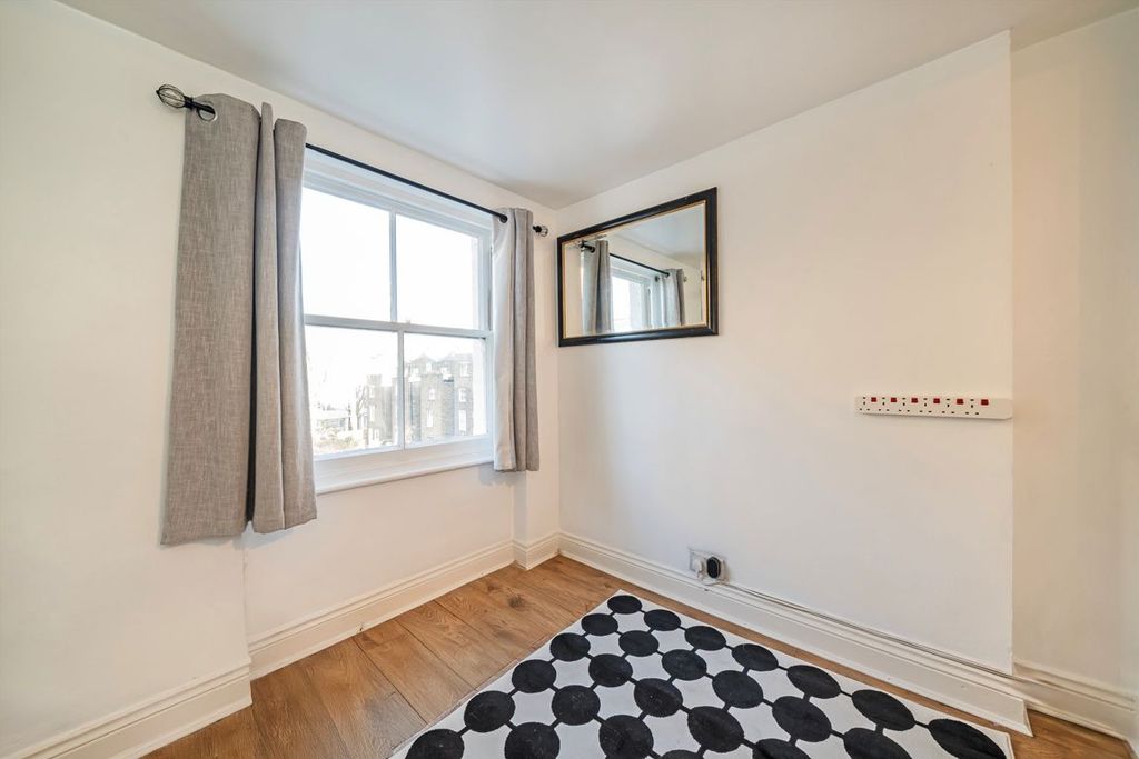 Property photo 2 of 4