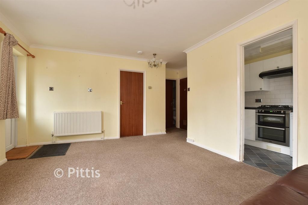 Property photo 3 of 11 Lounge/Dining Room