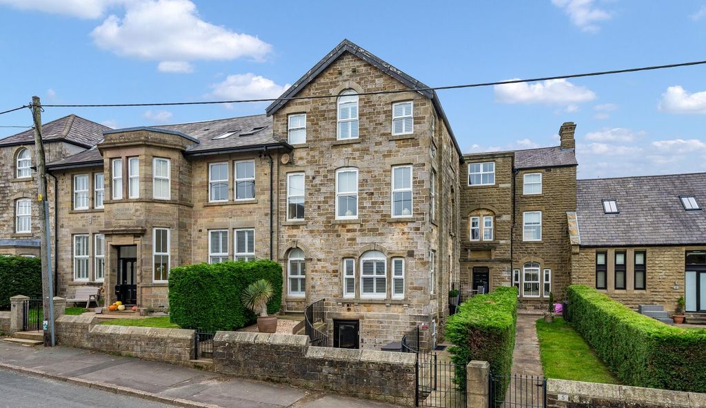 Property photo 1 of 57 Front