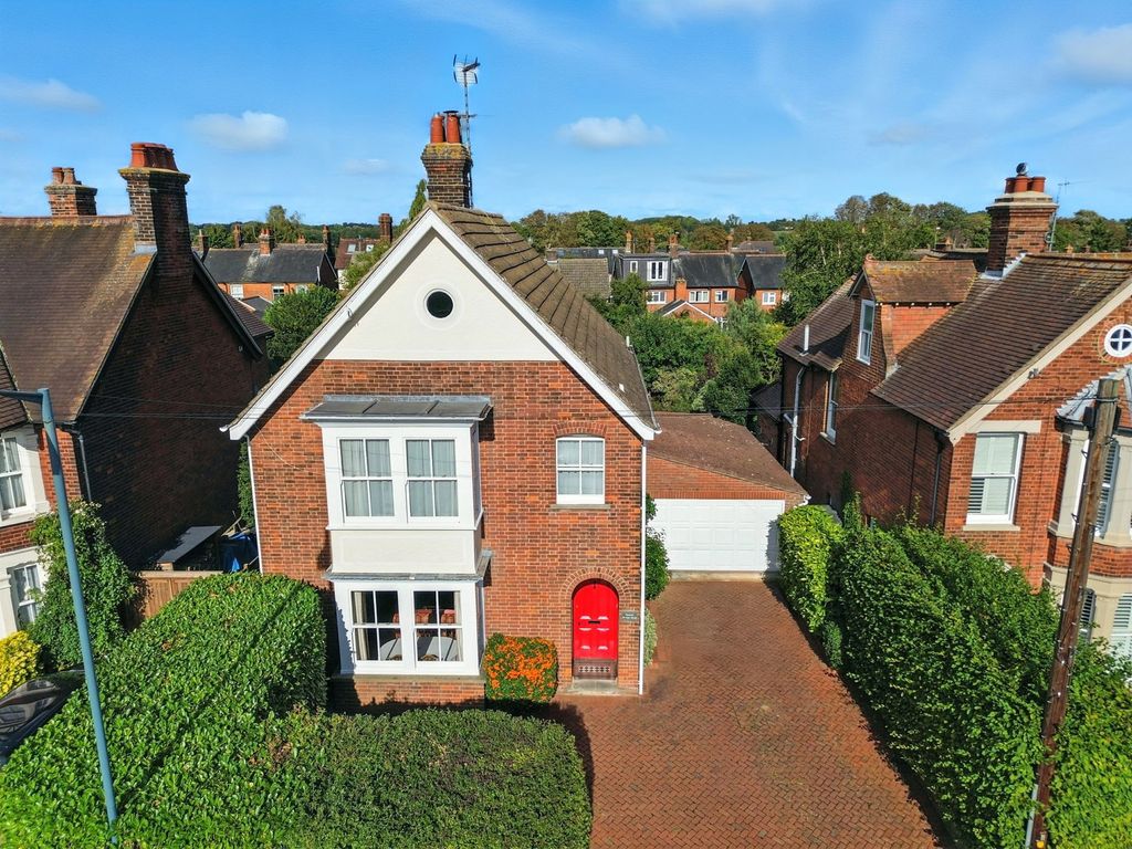 Property photo 1 of 58