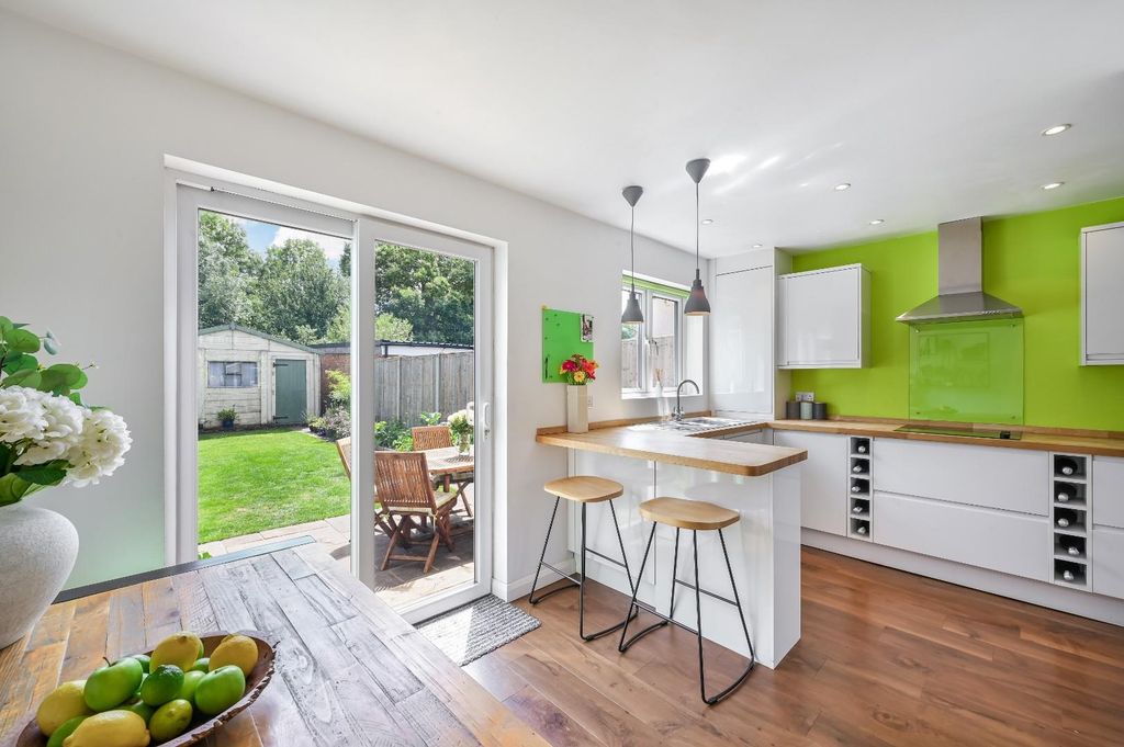 Property photo 2 of 15 Caverleigh Way-13.Jpg