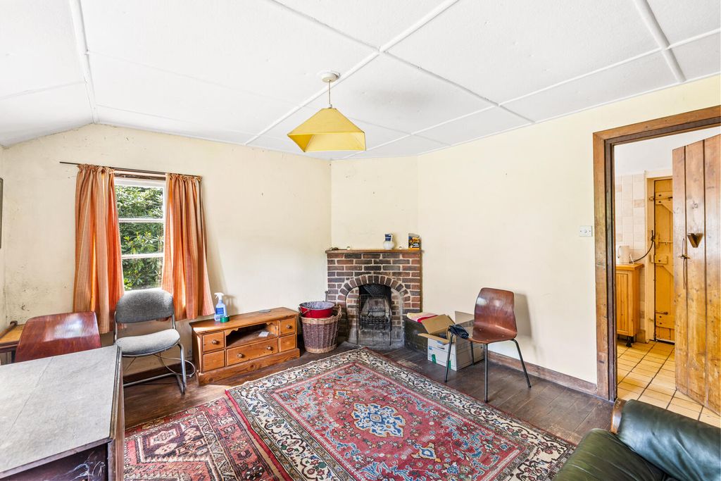Property photo 3 of 15 Living Room