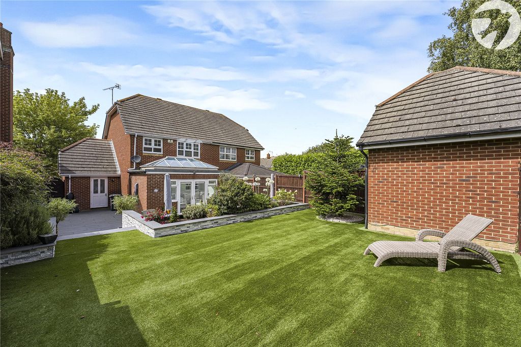 Property photo 2 of 33 Picture No. 07