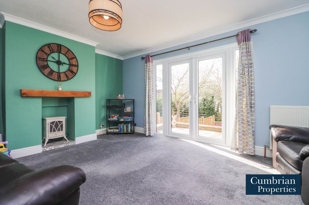 Property photo 2 of 18 Dining Lounge