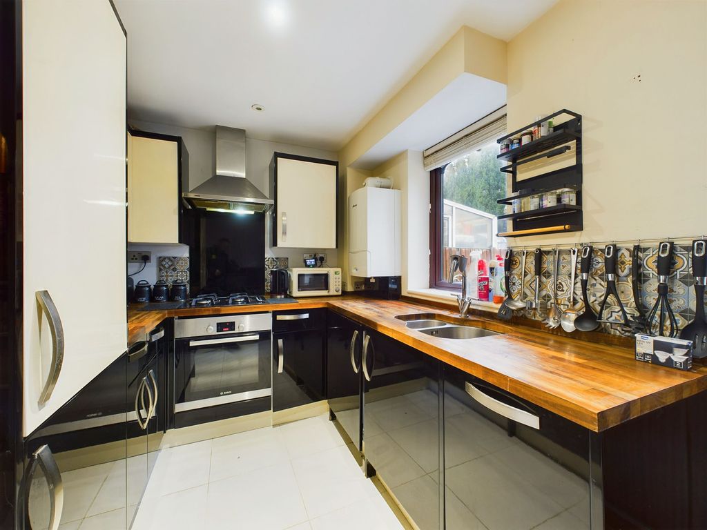 Property photo 2 of 15 Breakfast Kitchen