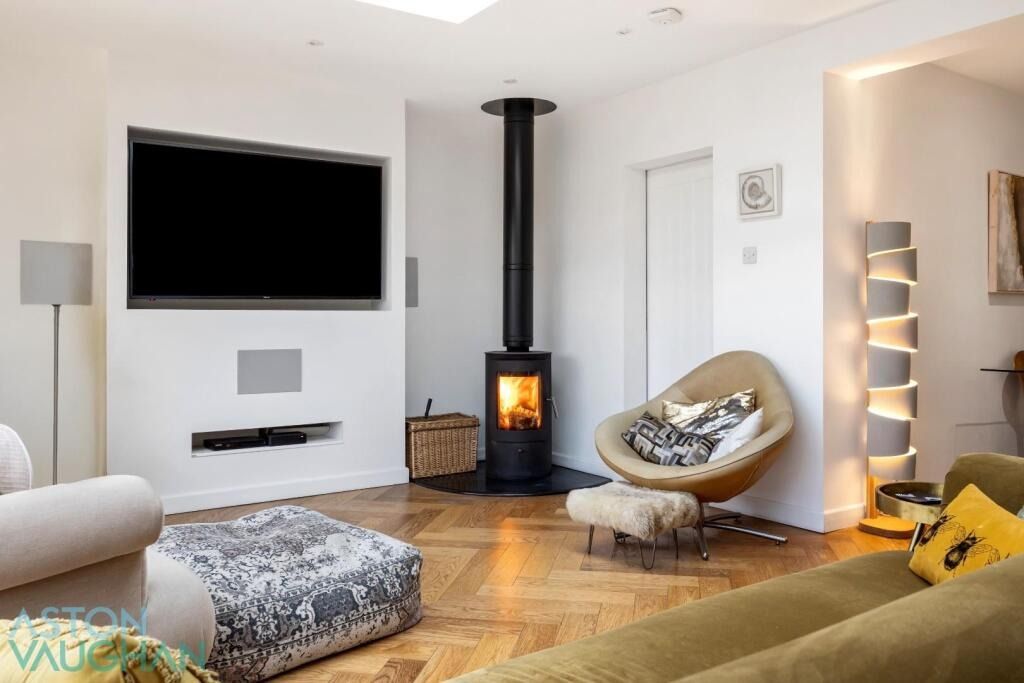 Property photo 2 of 37 4525683